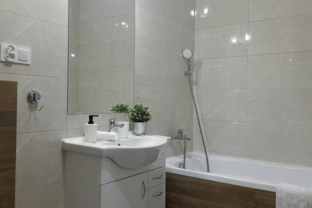 Lux Apartment Close To Medicover And Paley وارسو المظهر الخارجي الصورة